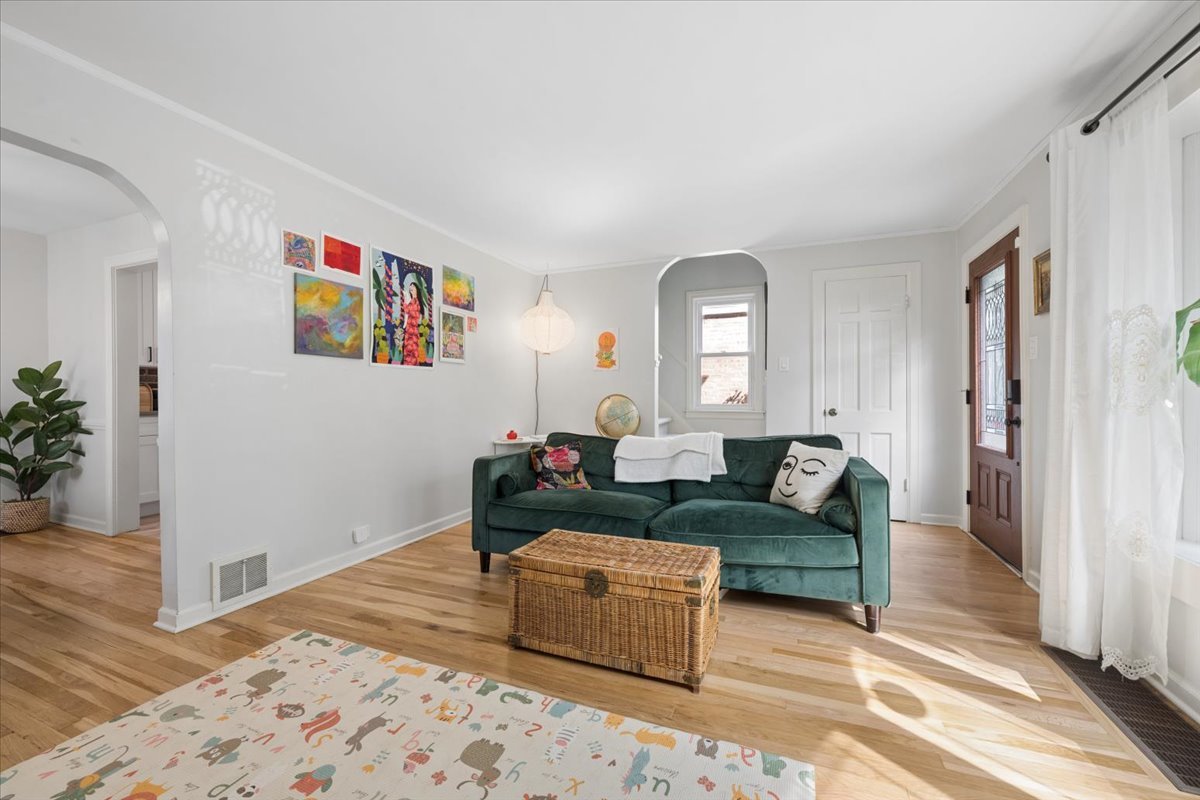 1923 Warren Street Property Photo 4