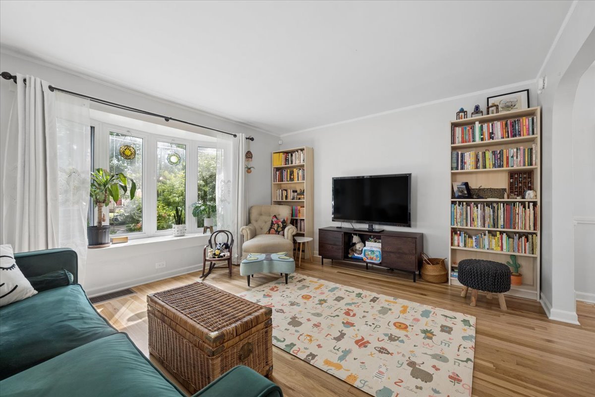 1923 Warren Street Property Photo 6