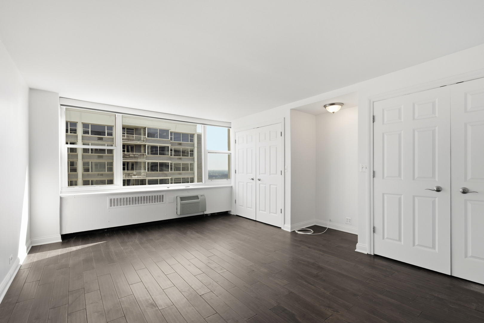 4250 N Marine Drive 2731 Property Photo 7