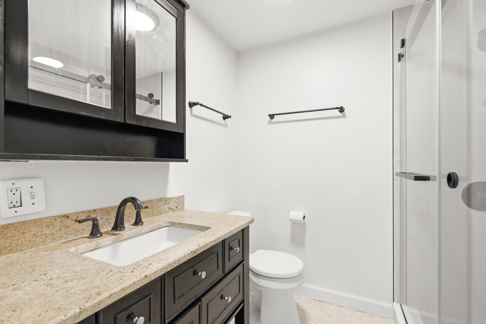 4250 N Marine Drive 2731 Property Photo 8