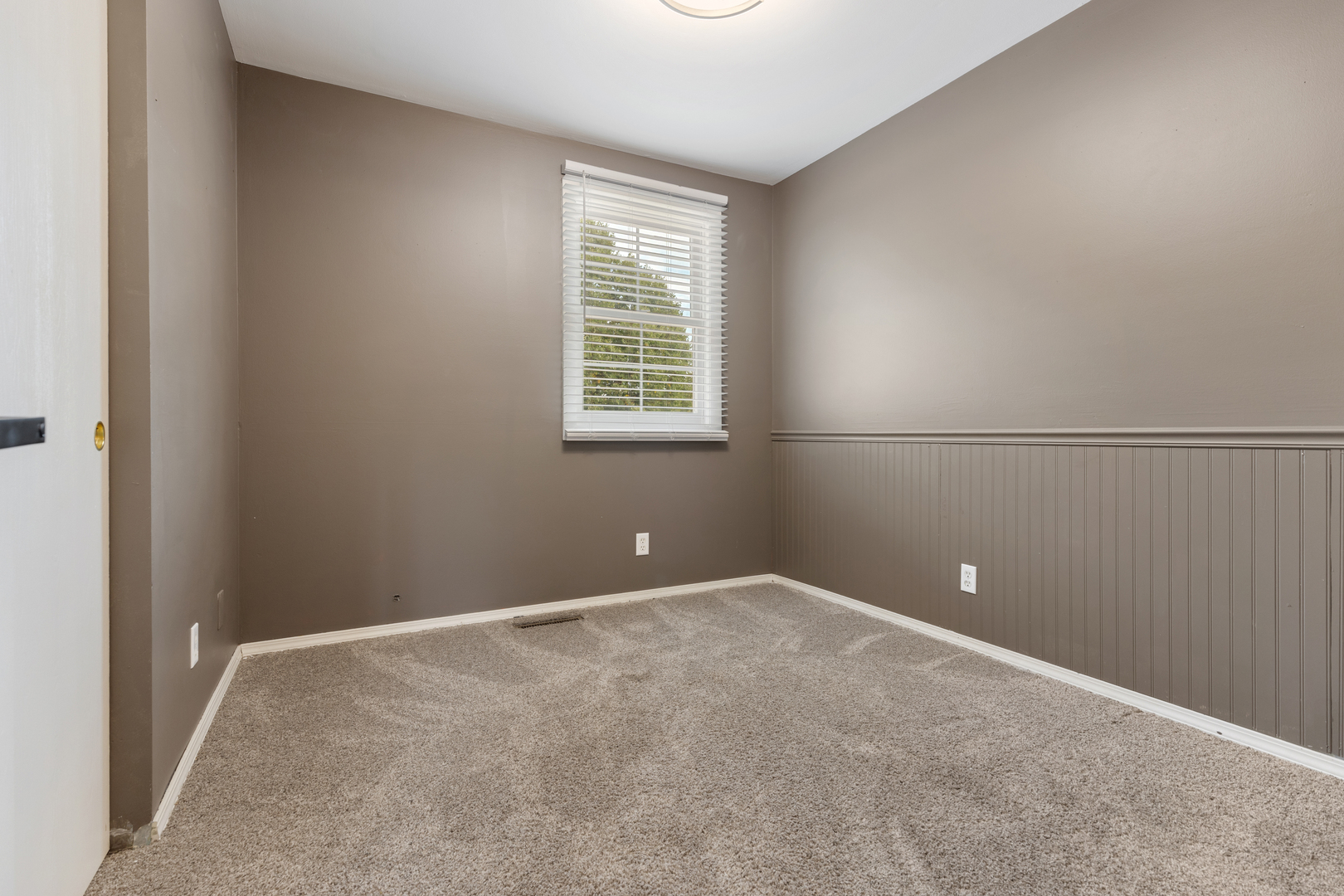 1102 Amberwood Drive Property Photo 23