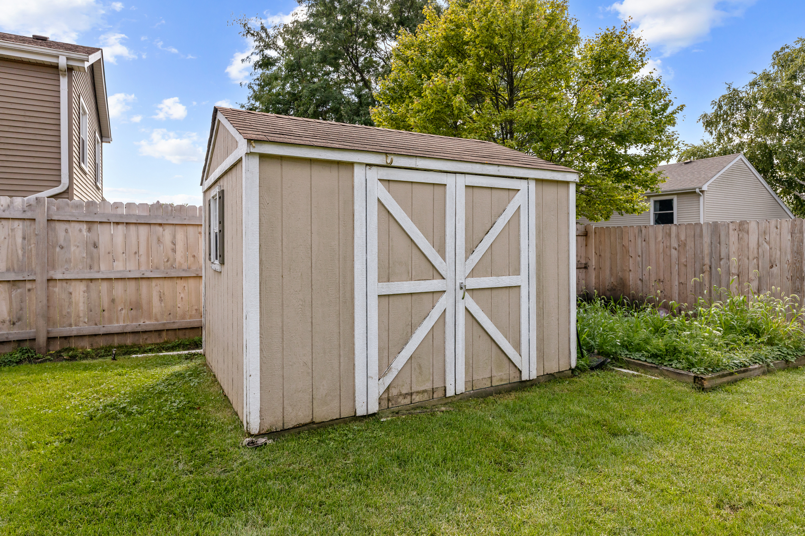 1102 Amberwood Drive Property Photo 25
