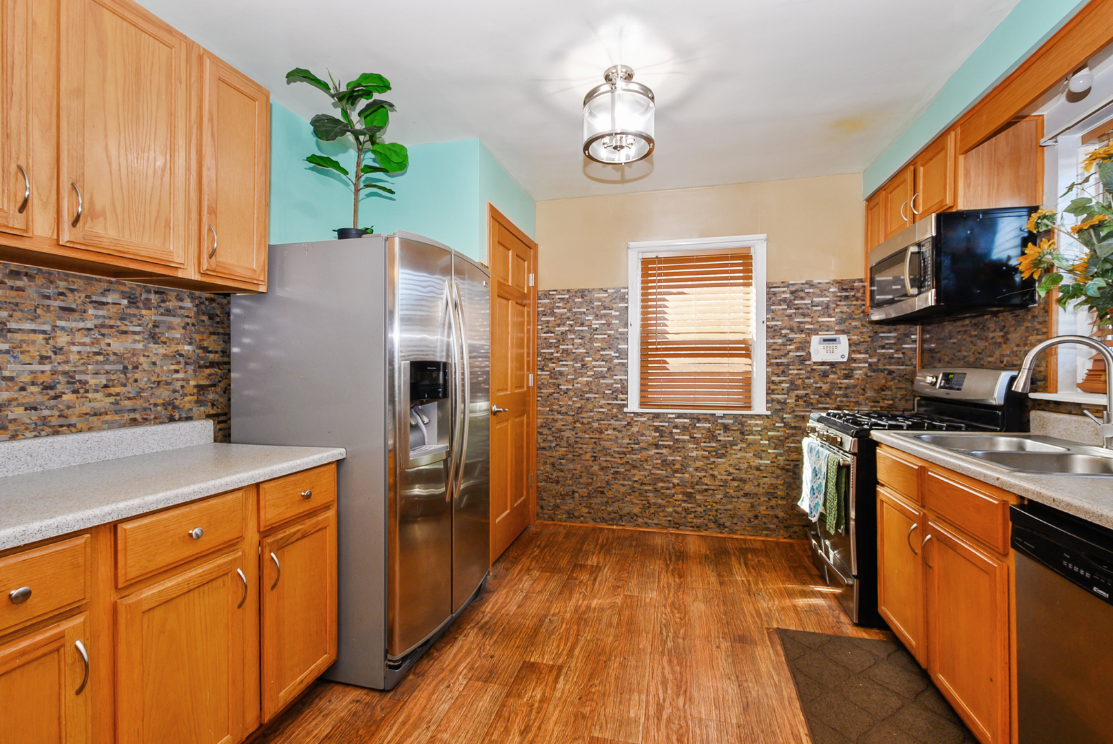 7234 S Albany Avenue Property Photo 6