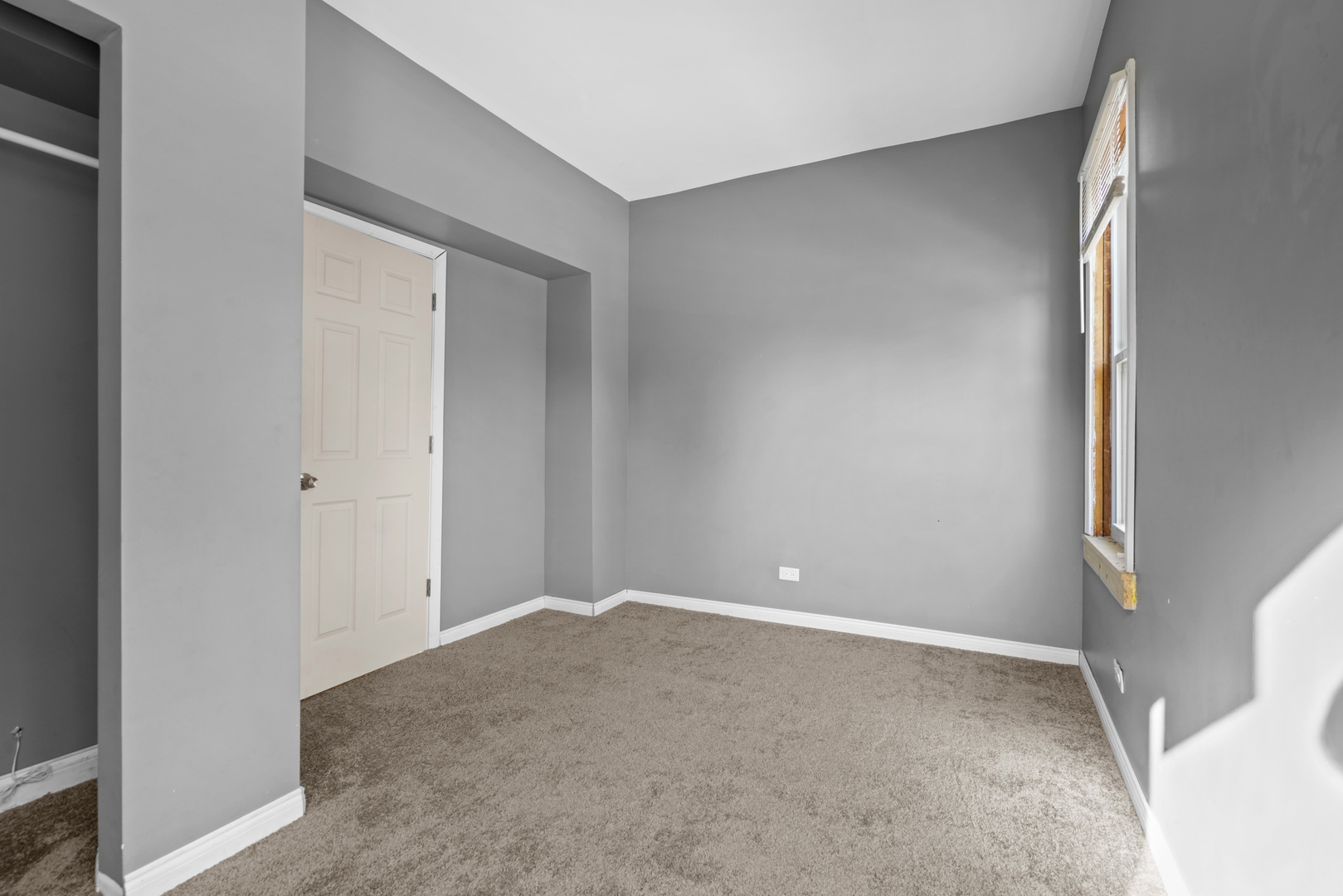30 W 21st Street Property Photo 8