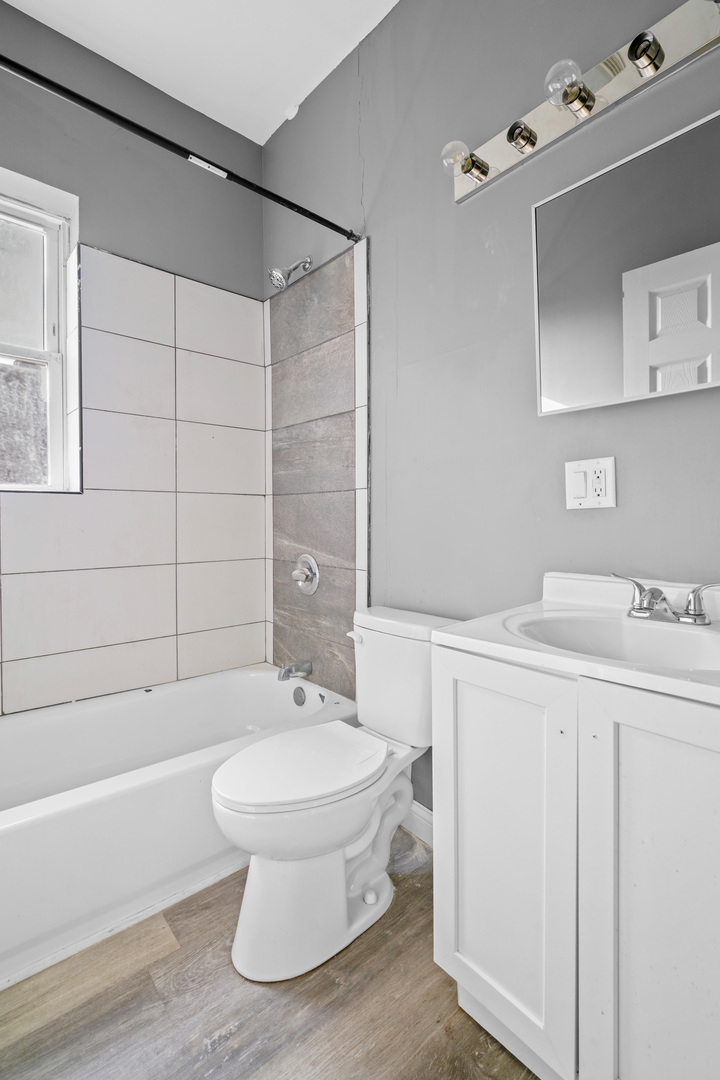 30 W 21st Street Property Photo 12