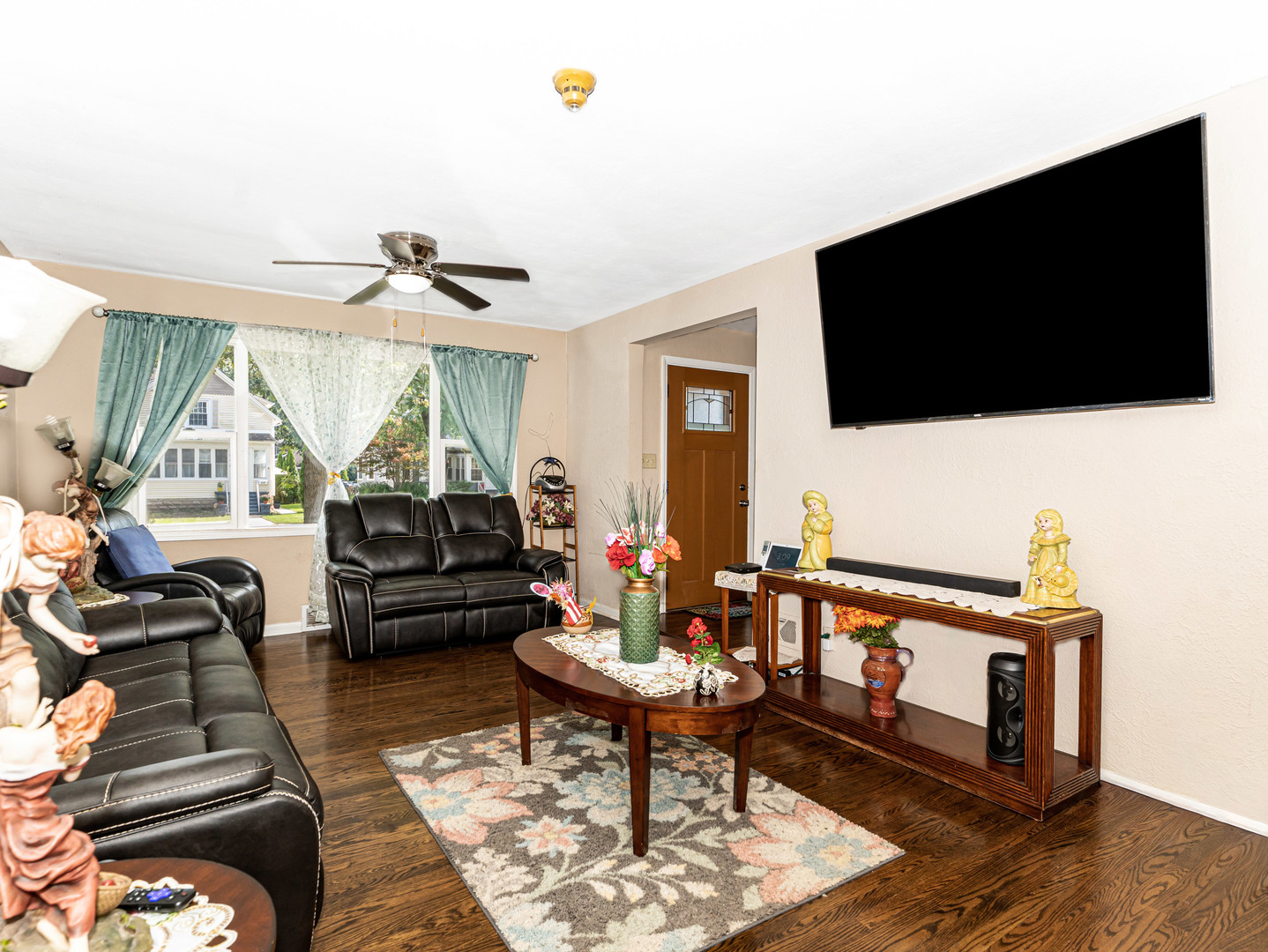 811 Glenwood Avenue Property Photo 2