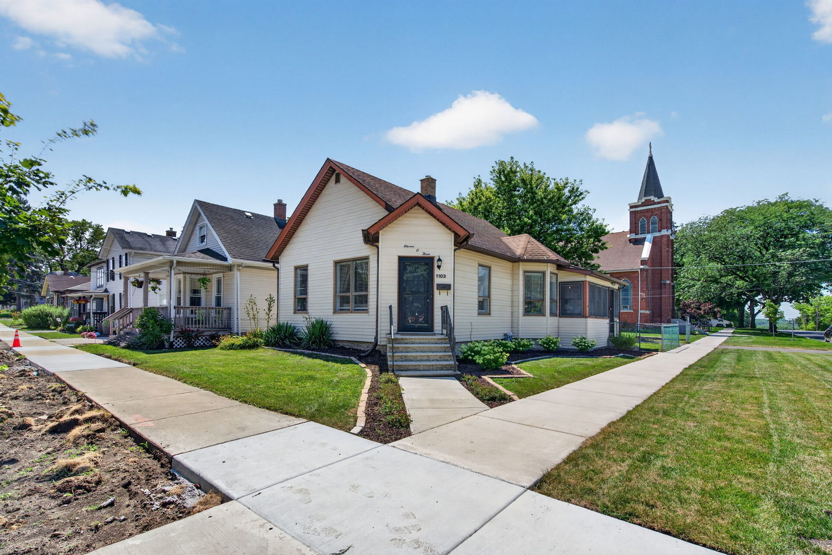 1103 S Jefferson Street Property Photo 1