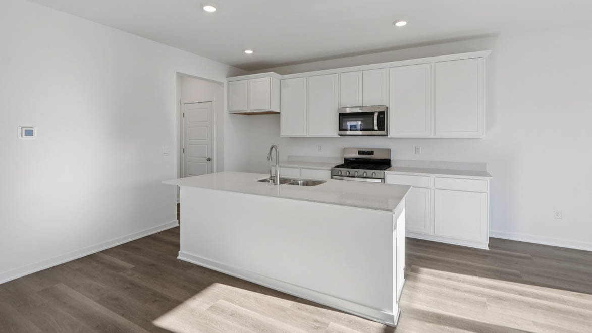 672 Heartland Drive Property Photo 3