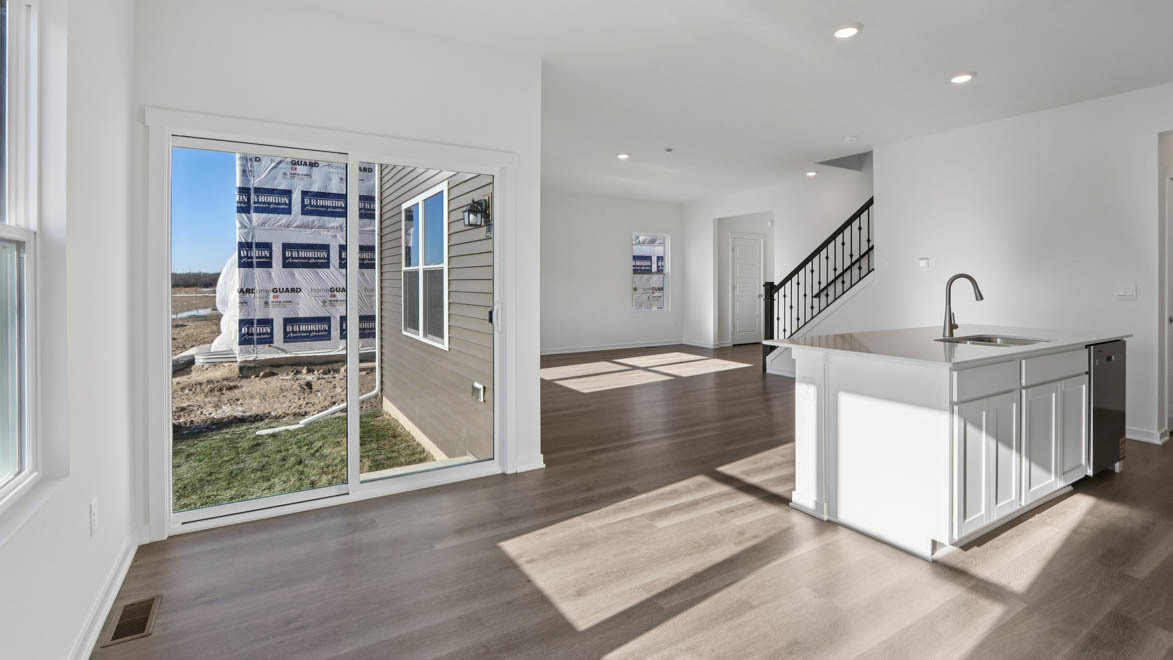 672 Heartland Drive Property Photo 4