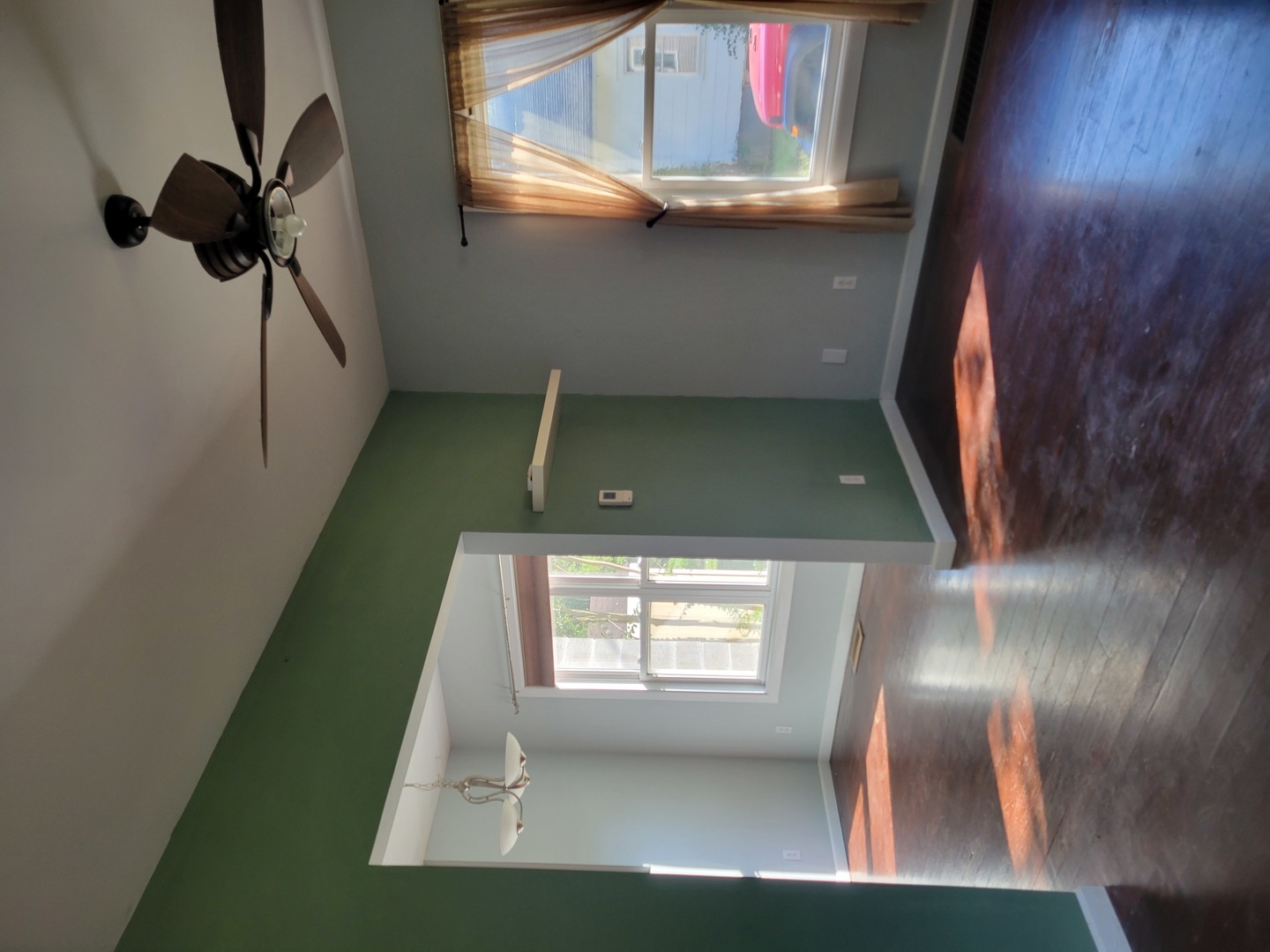 210 Se Front Street Property Photo 5