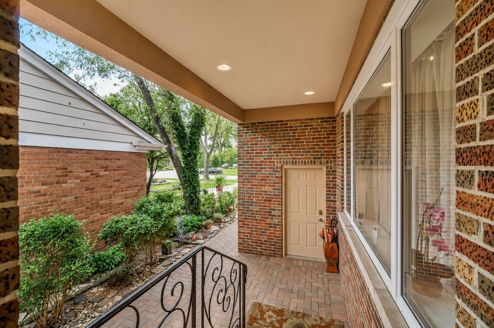 1704 Marguerite Street Property Photo 33