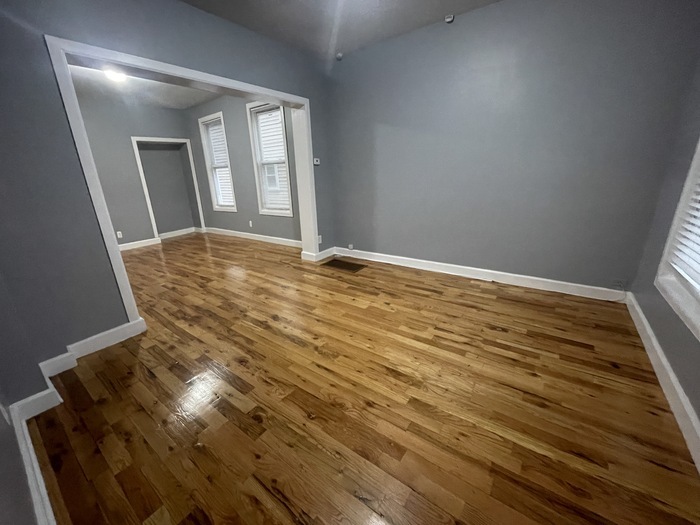7927 S Parnell Avenue Property Photo 10