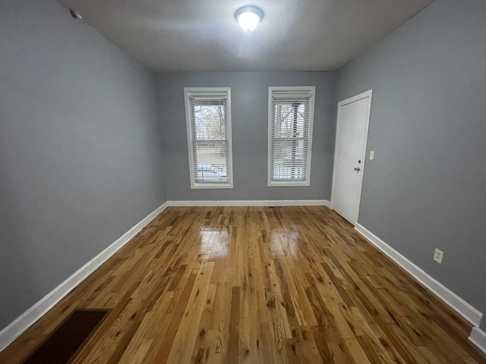 7927 S Parnell Avenue Property Photo 11