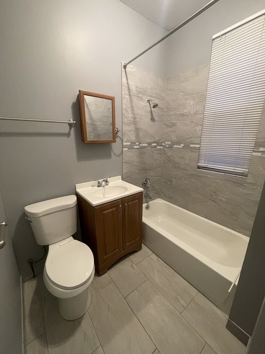 7927 S Parnell Avenue Property Photo 12