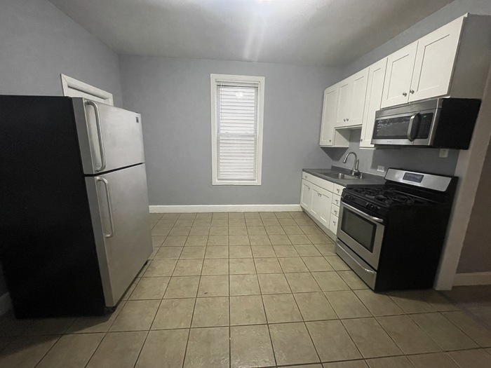 7927 S Parnell Avenue Property Photo 15