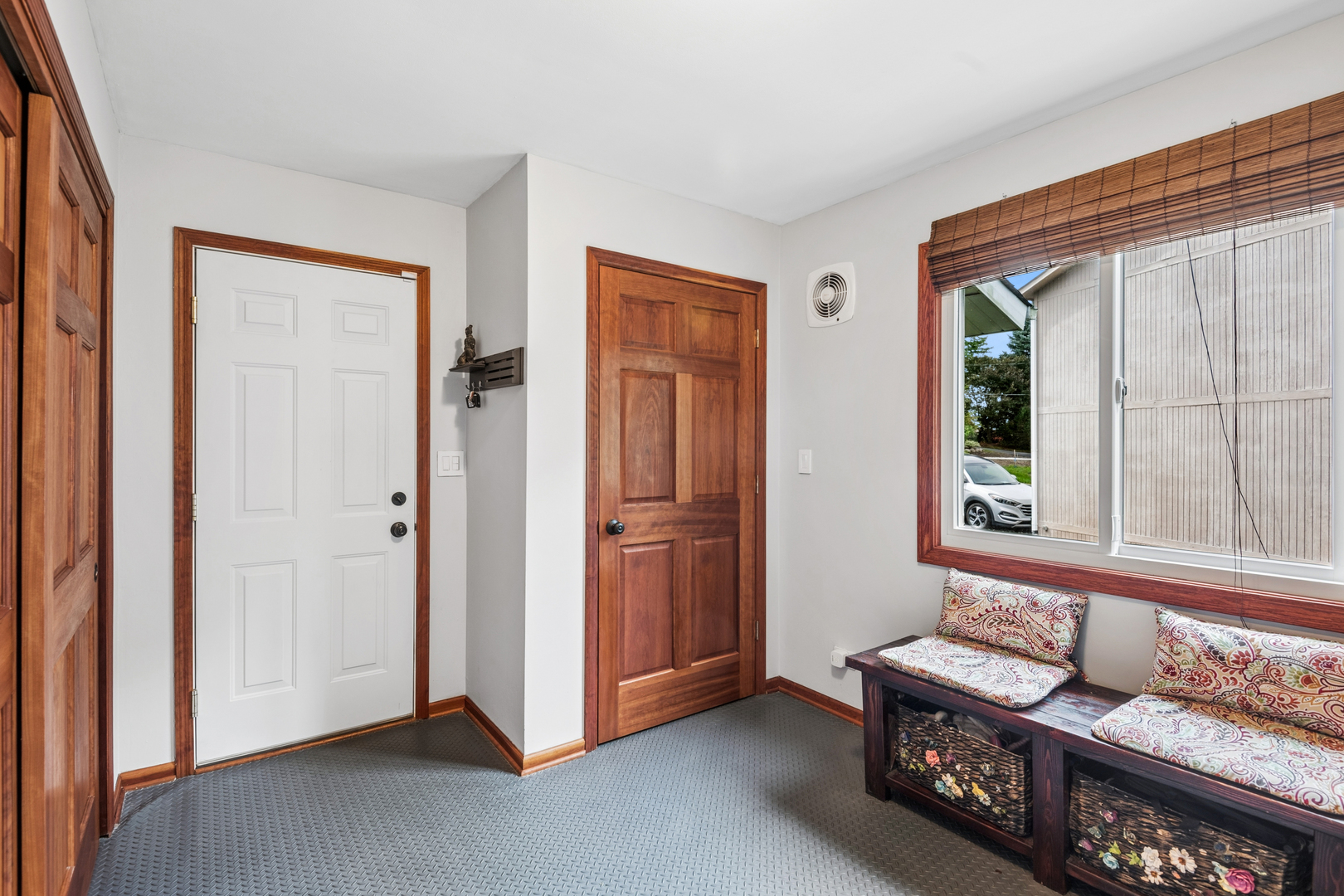 2202 Lake Shore Drive Property Photo 11