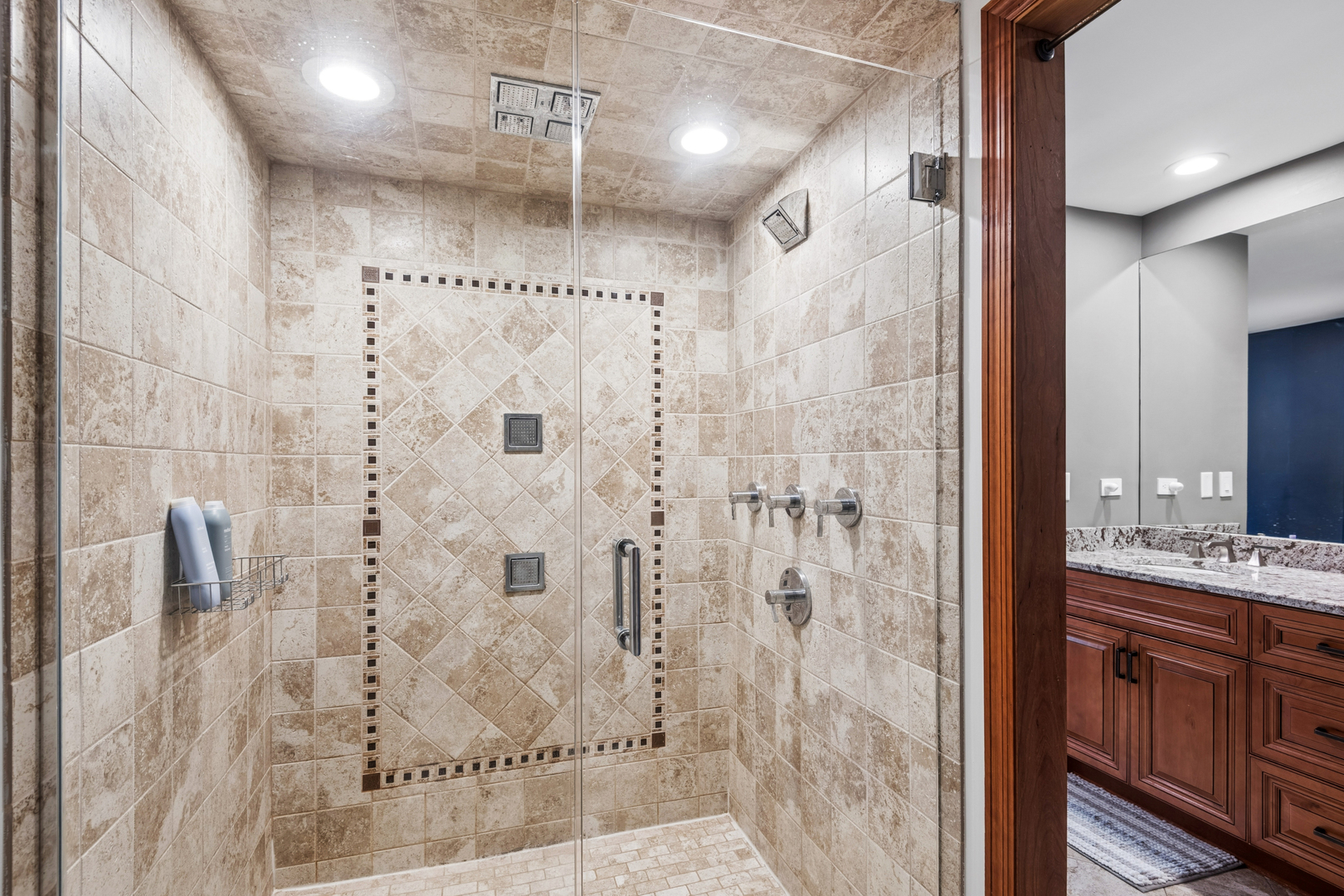 2202 Lake Shore Drive Property Photo 17
