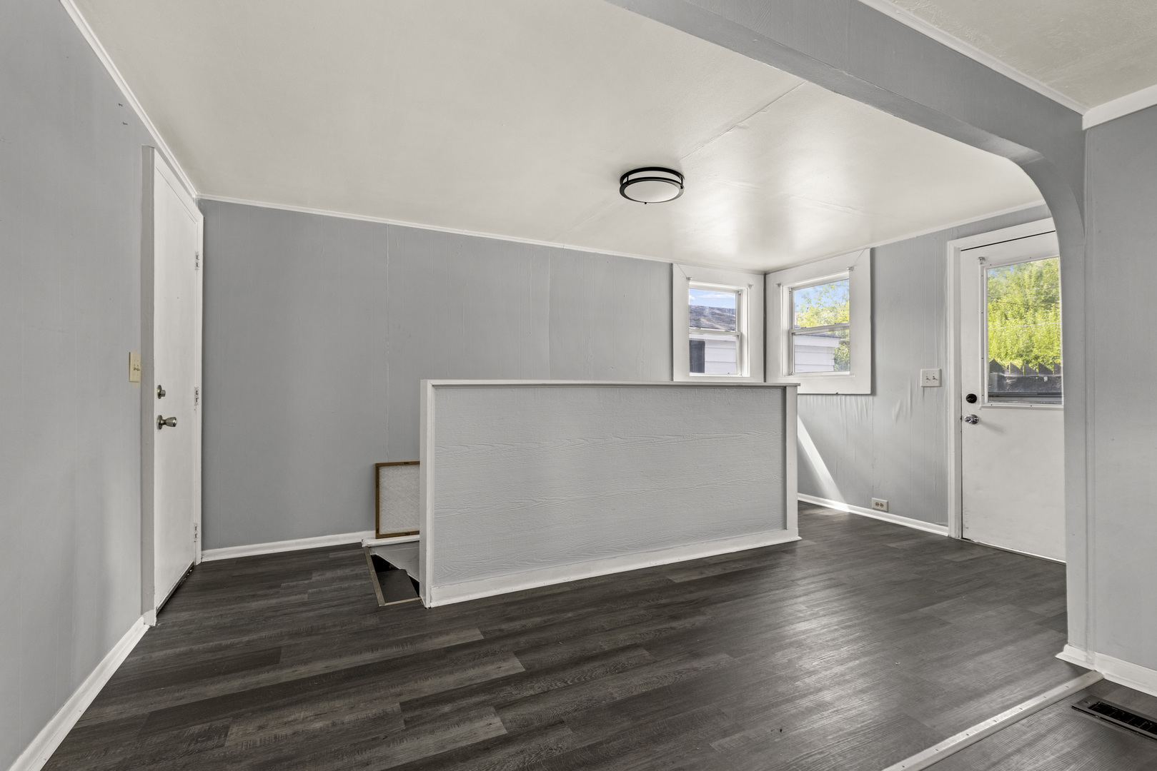 3226 8th Street Property Photo 3