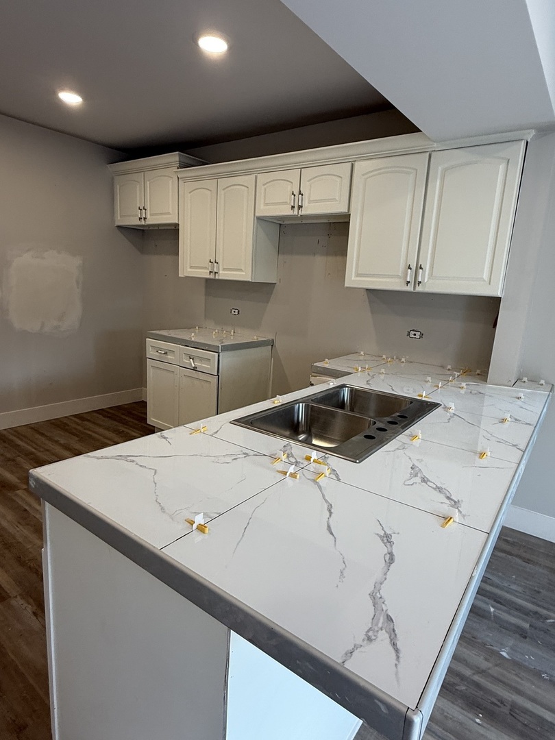 16901 Crane Avenue Property Photo 5