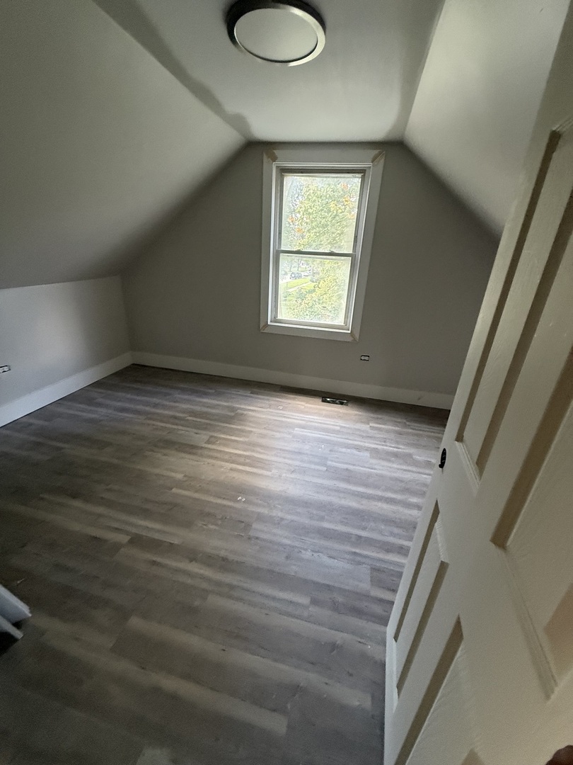 16901 Crane Avenue Property Photo 13