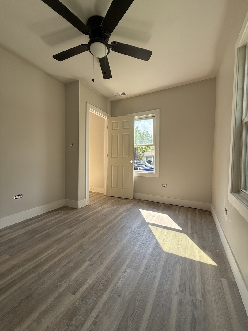 16901 Crane Avenue Property Photo 19