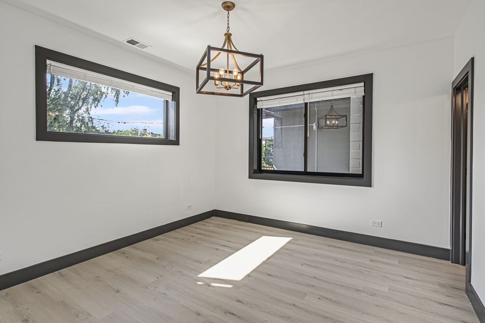 6500 S Ingleside Avenue 3 Property Photo 6