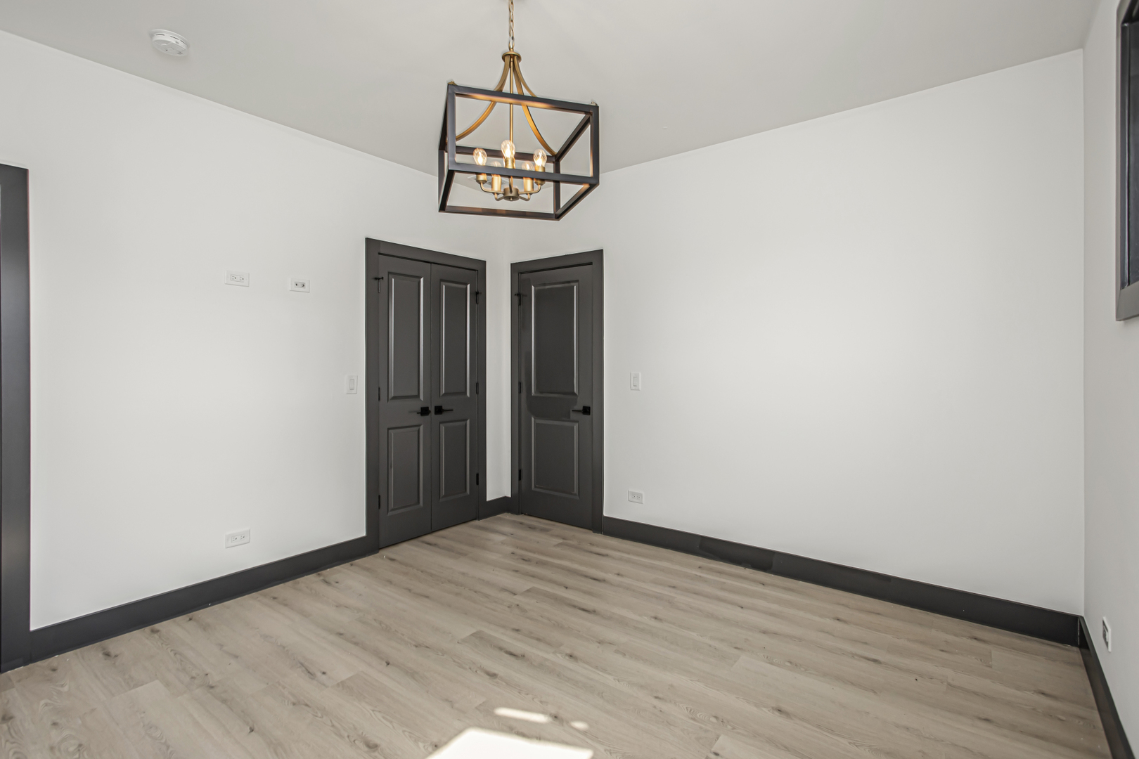 6500 S Ingleside Avenue 3 Property Photo 7