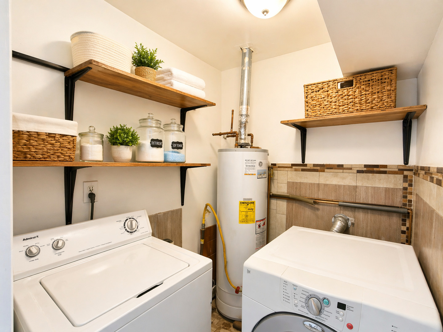 2412 N Lorel Avenue Property Photo 13