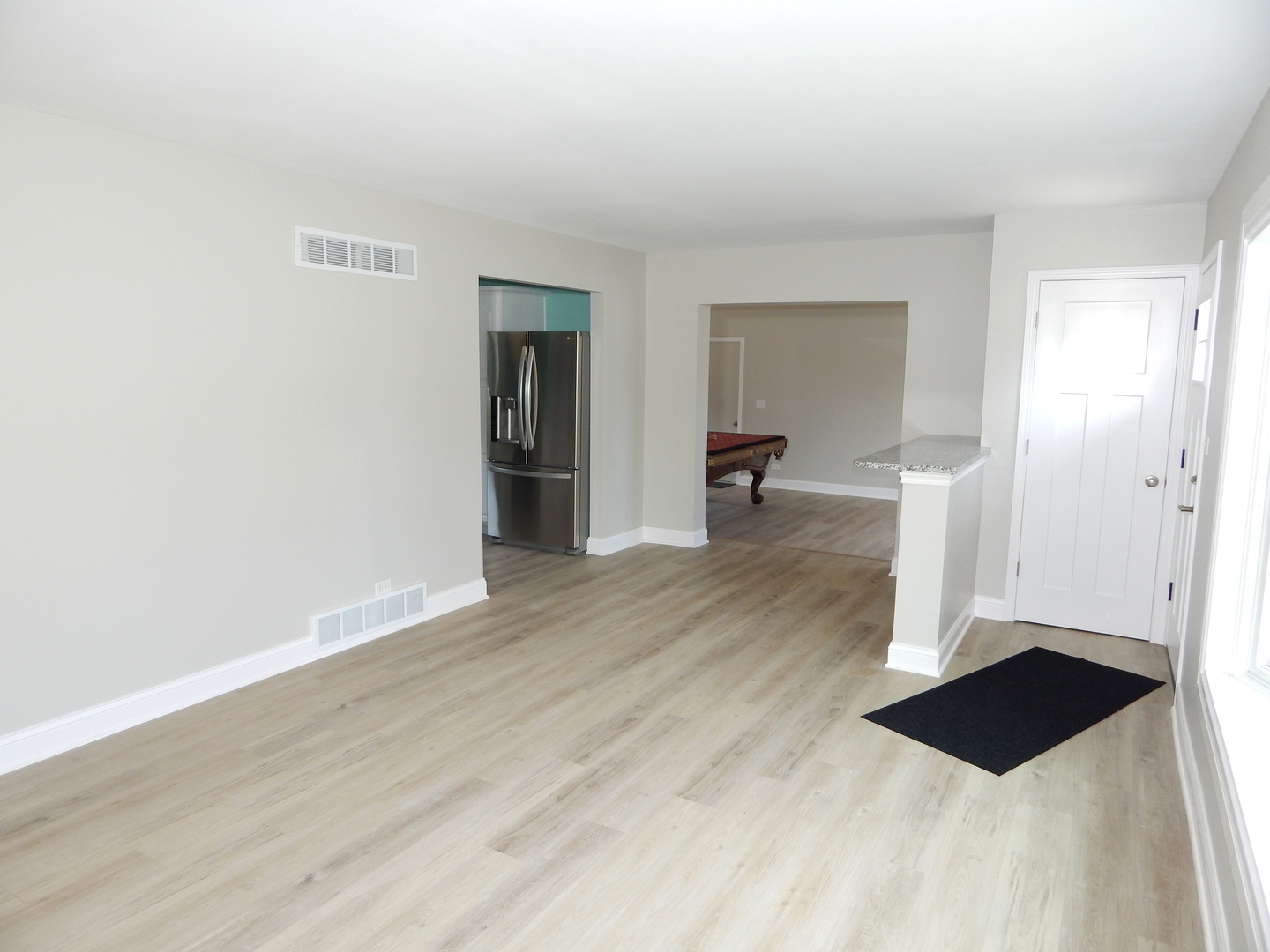 11740 S Ridgeway Avenue Property Photo 5