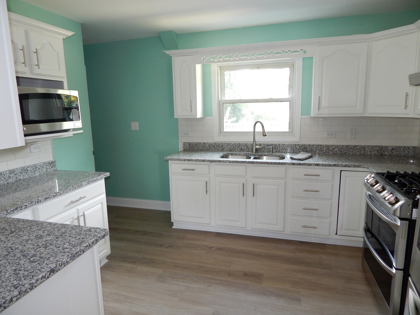 11740 S Ridgeway Avenue Property Photo 8
