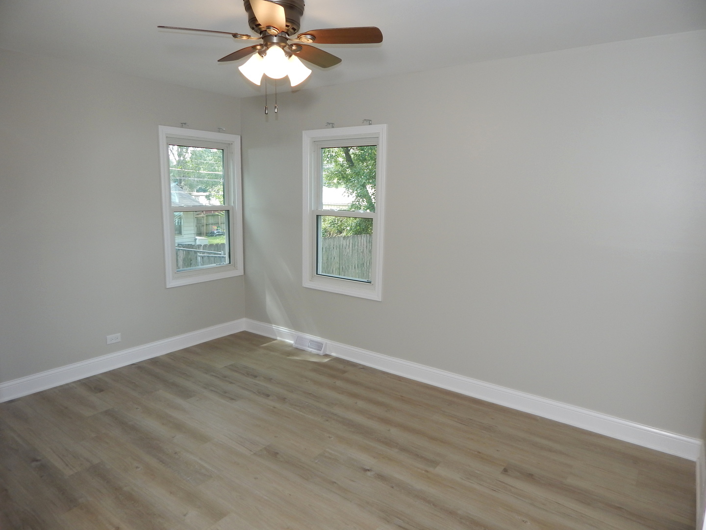 11740 S Ridgeway Avenue Property Photo 18