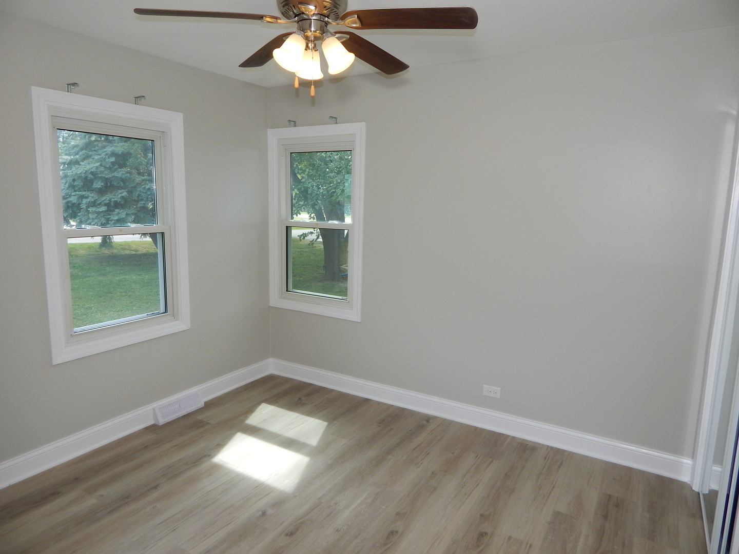 11740 S Ridgeway Avenue Property Photo 23