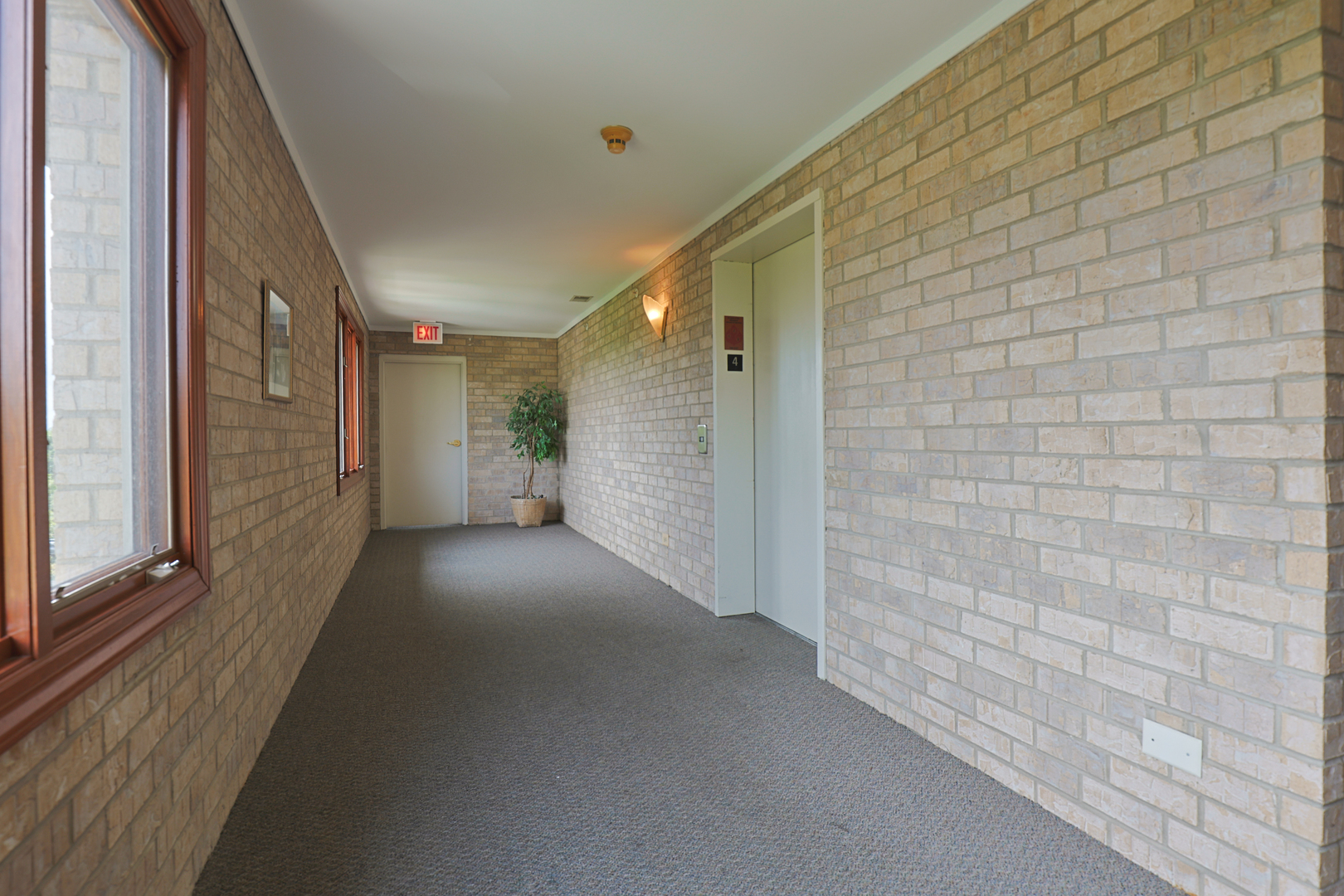 9510 S Kolmar Avenue 212 Property Photo 5
