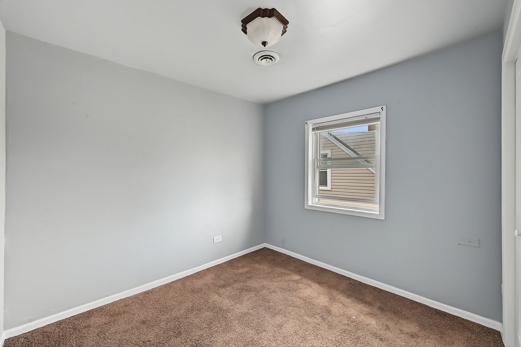 13148 S Escanaba Avenue Property Photo 20