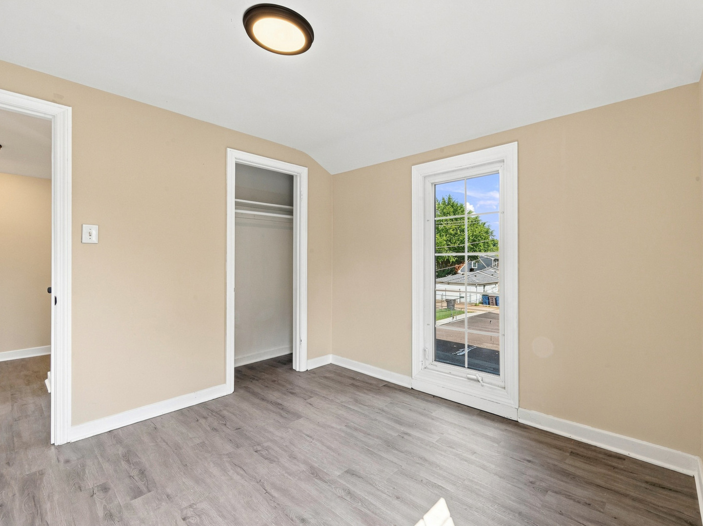 3331 S 56th Court Property Photo 19