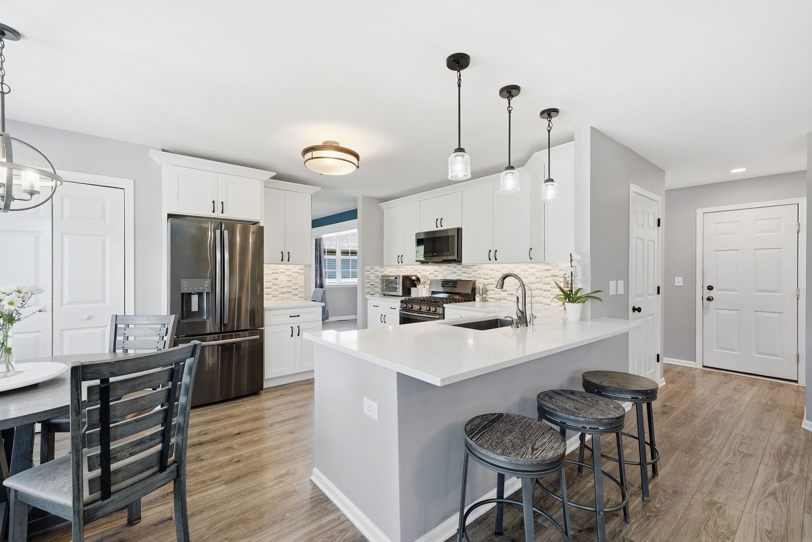 2213 Roaring Creek Drive Property Photo 8