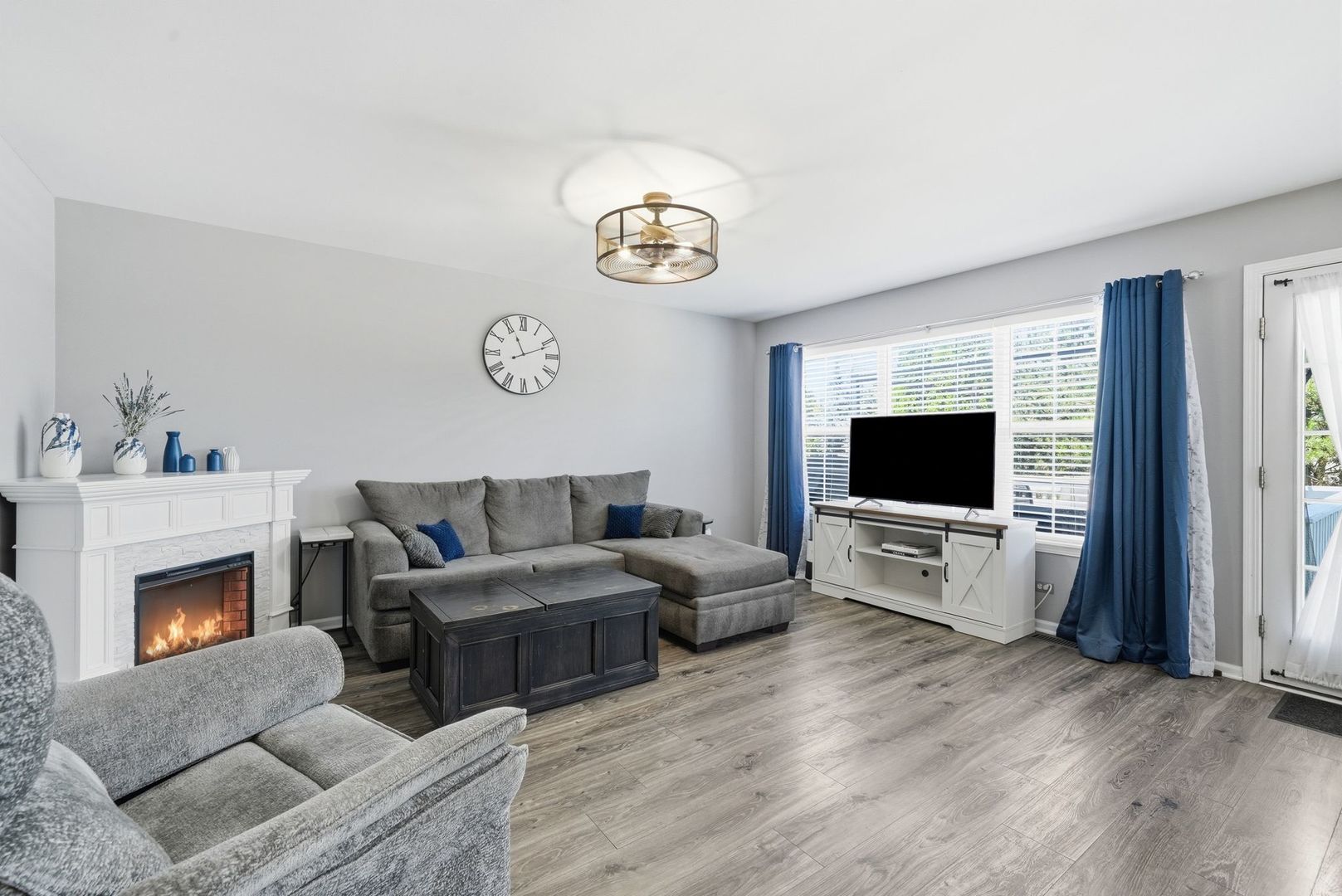 2213 Roaring Creek Drive Property Photo 13