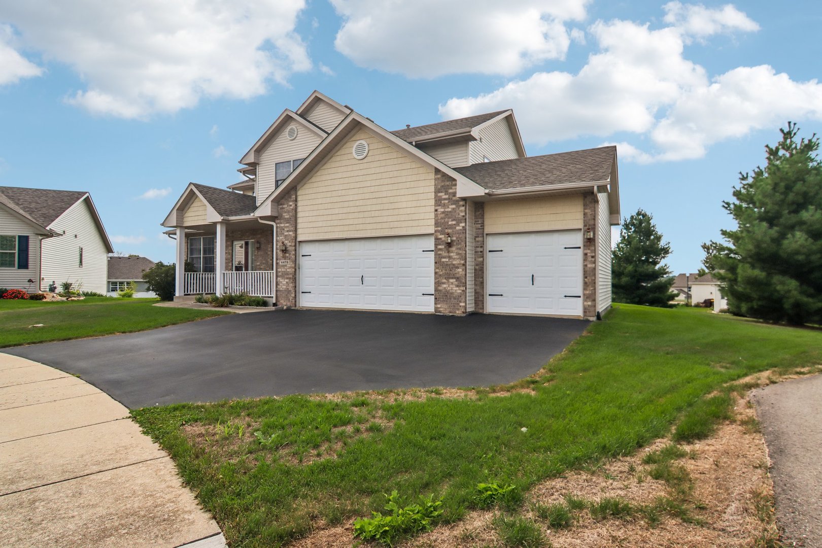 4478 Tufted Deer Court Property Photo 2