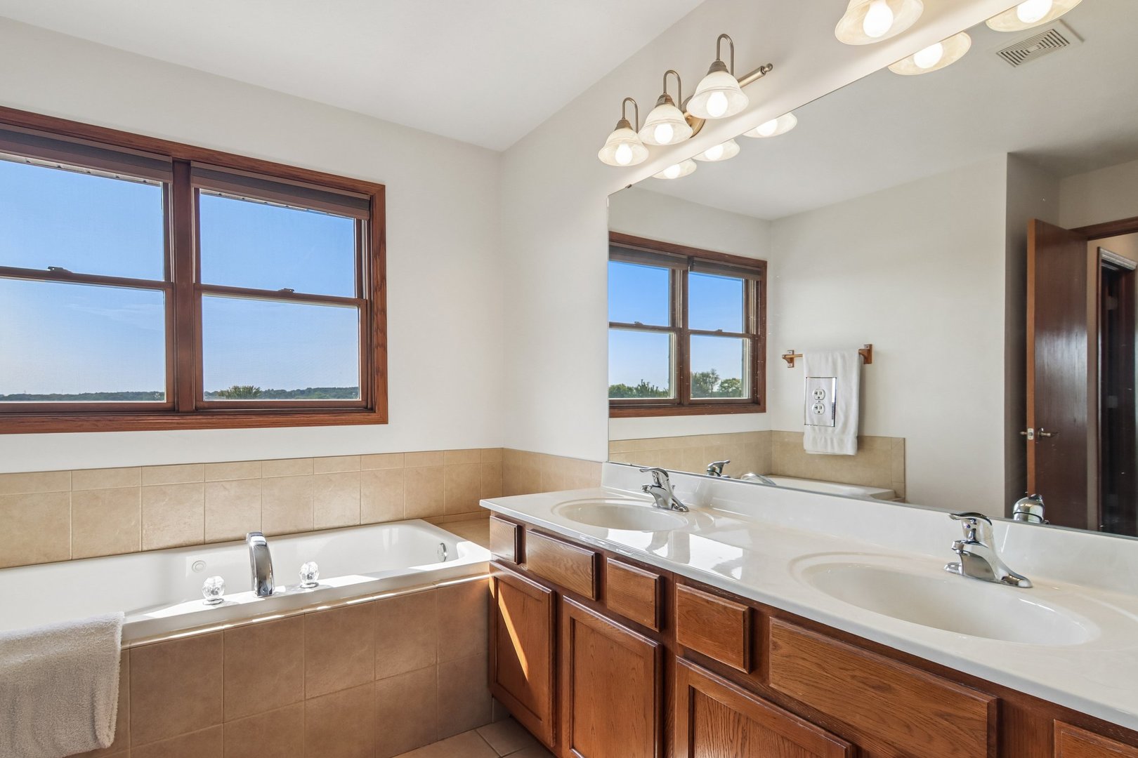 4478 Tufted Deer Court Property Photo 25