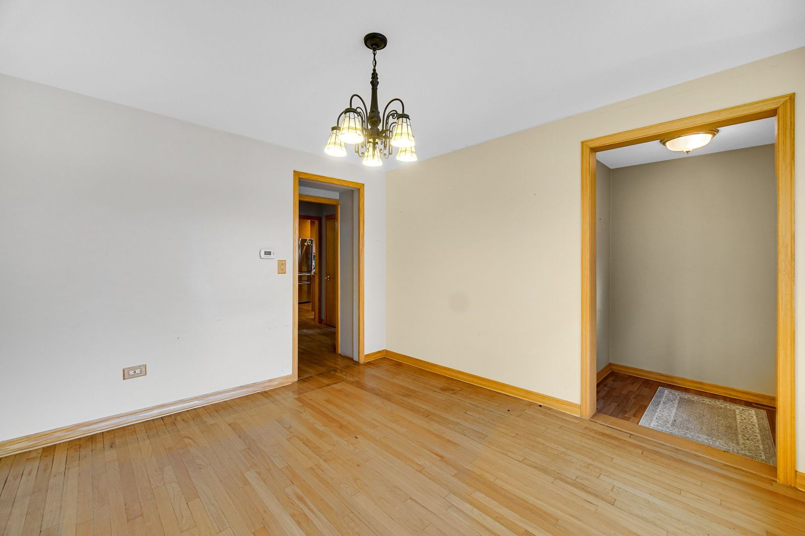 2642 N 72nd Court Property Photo 4