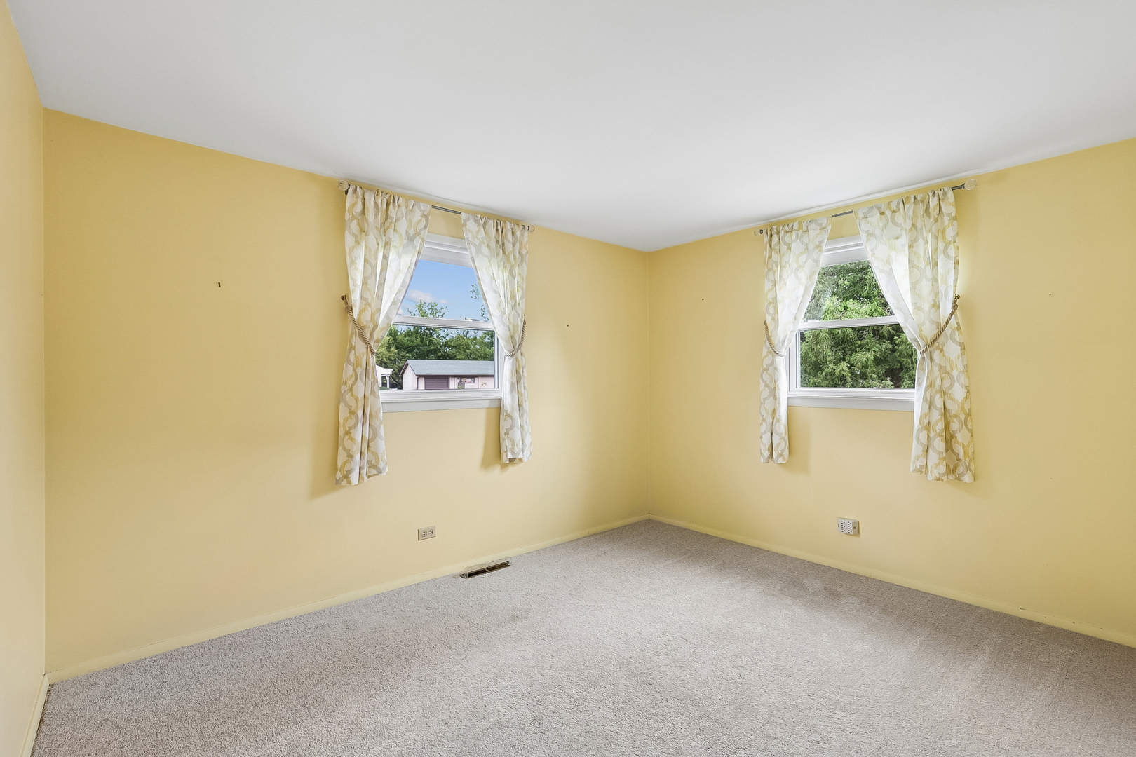 153 School Street Property Photo 11