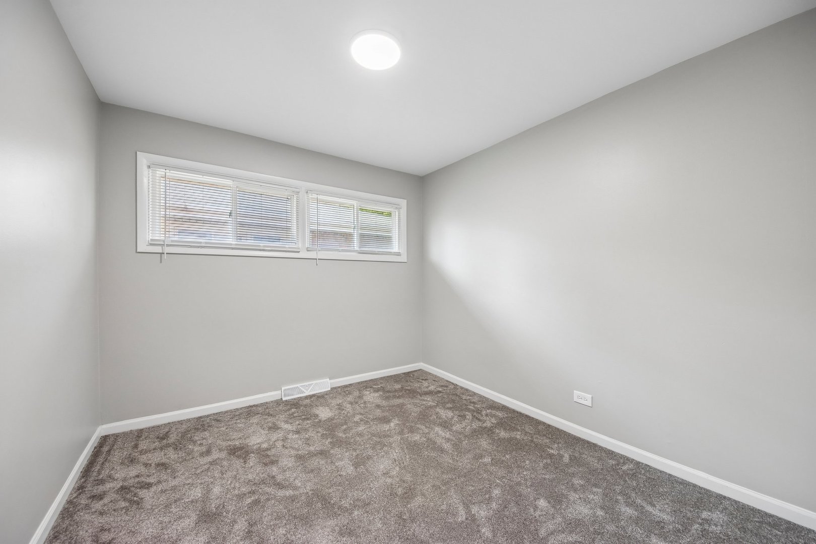 16207 Marshfield Avenue Property Photo 22