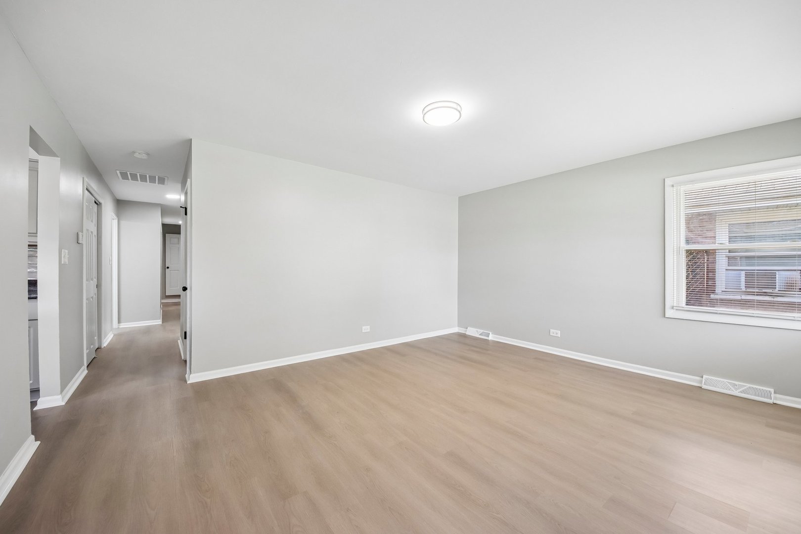 16207 Marshfield Avenue Property Photo 32