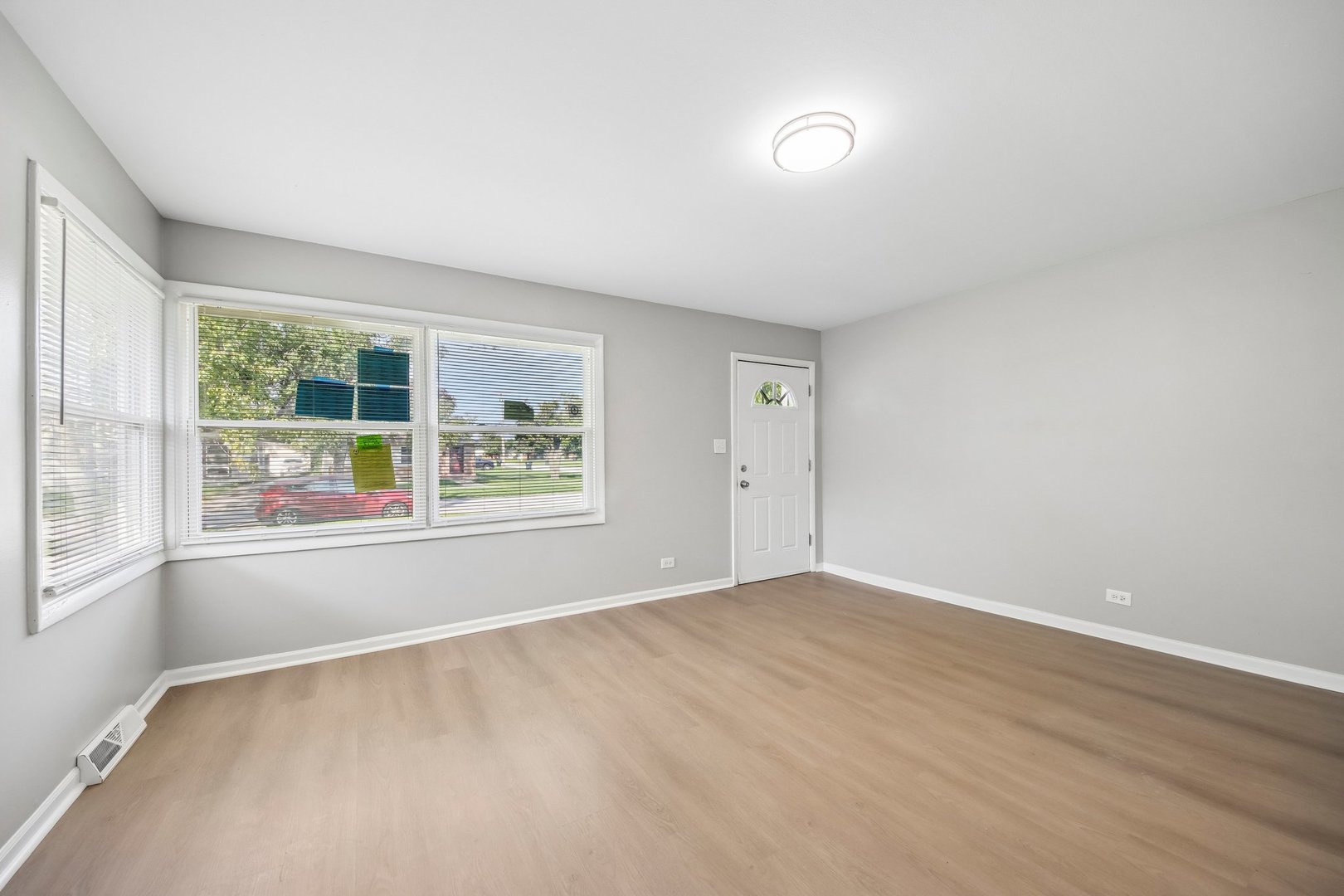 16207 Marshfield Avenue Property Photo 33