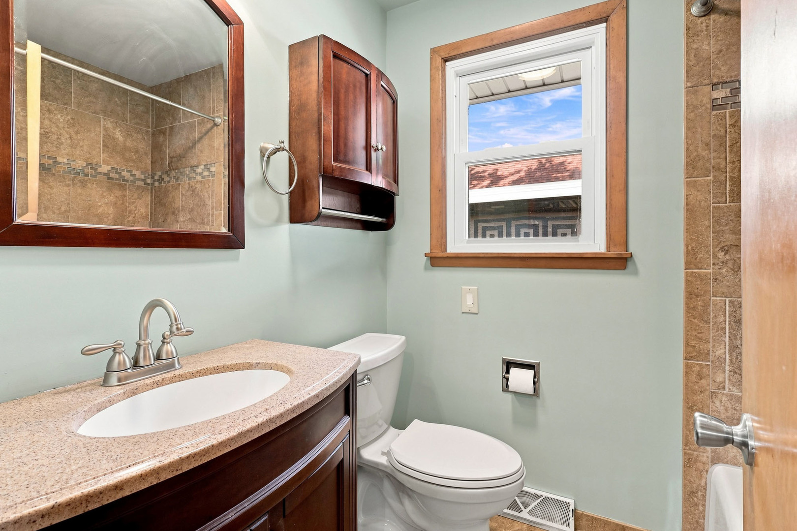 356 16th Street Property Photo 10