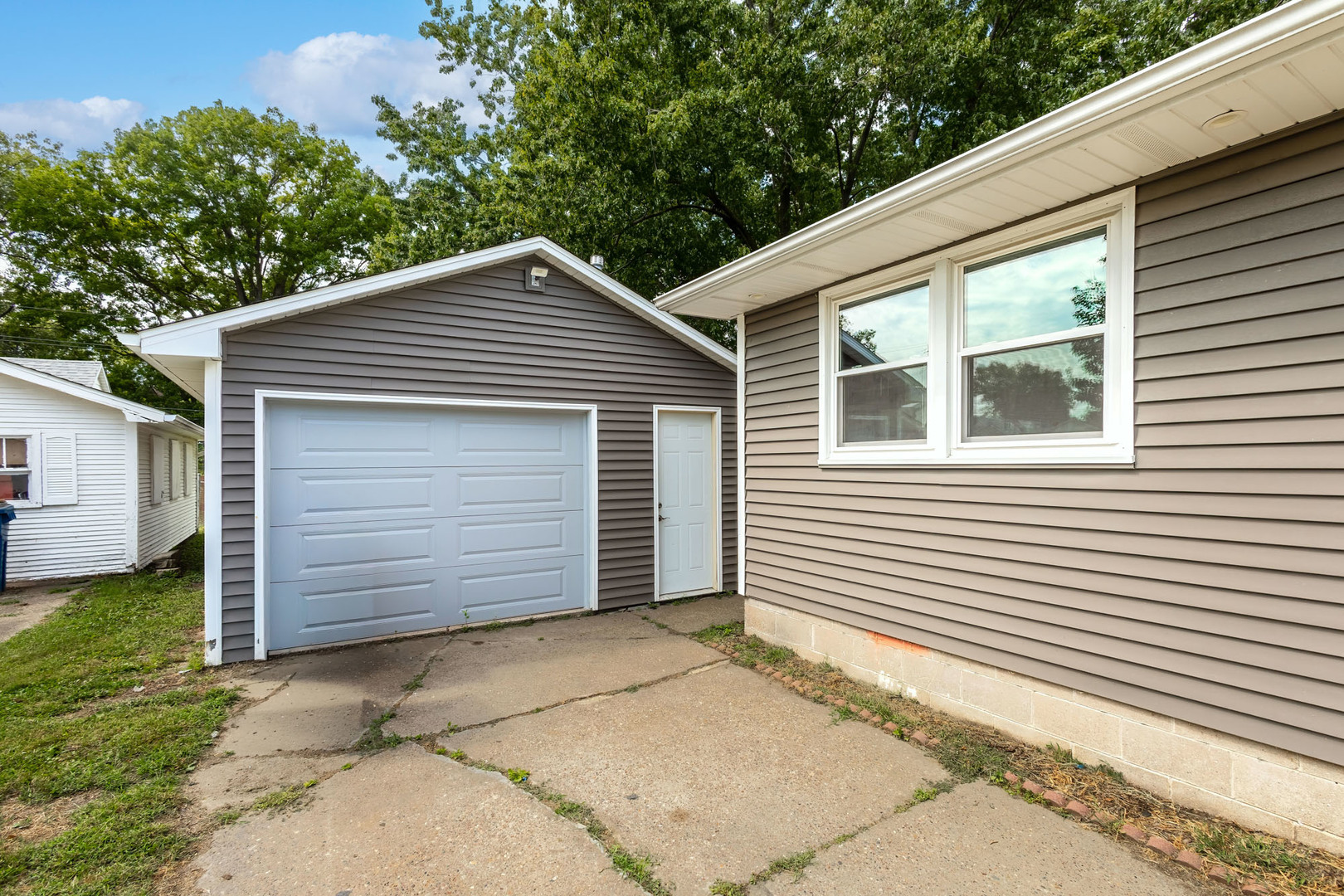 356 16th Street Property Photo 20