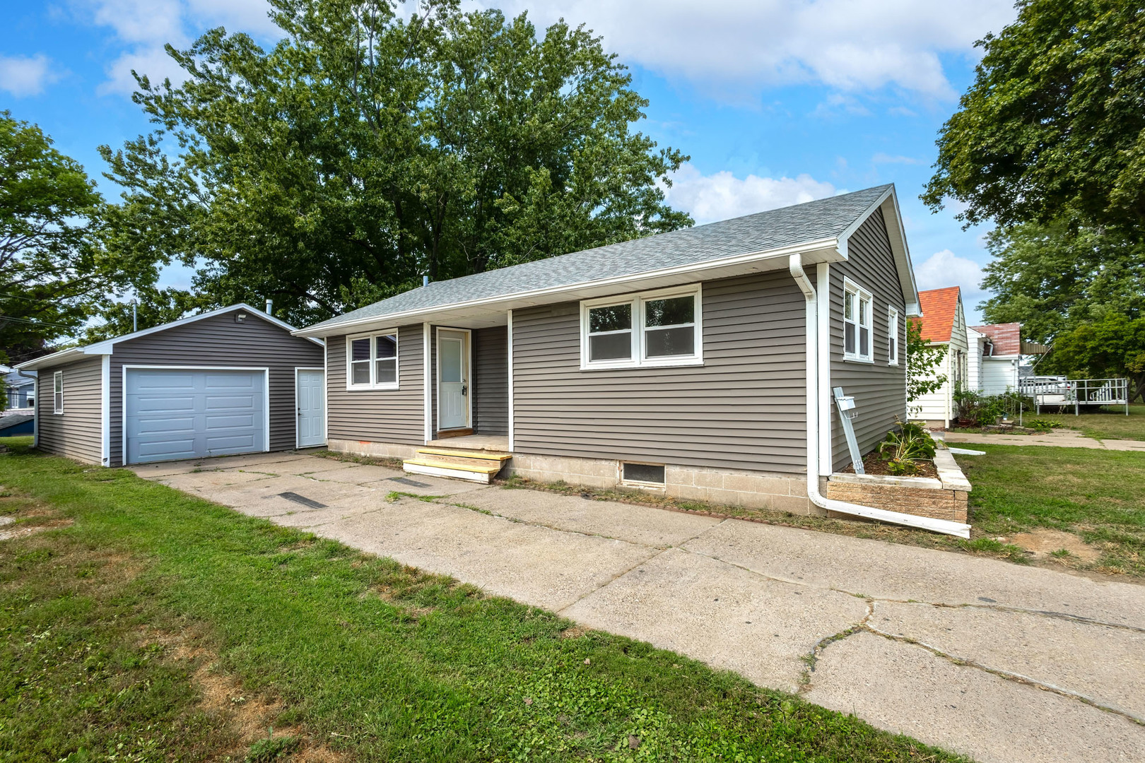 356 16th Street Property Photo 23