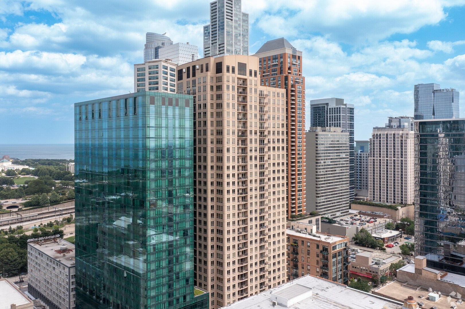 1111 S Wabash Avenue 909 Property Photo 1
