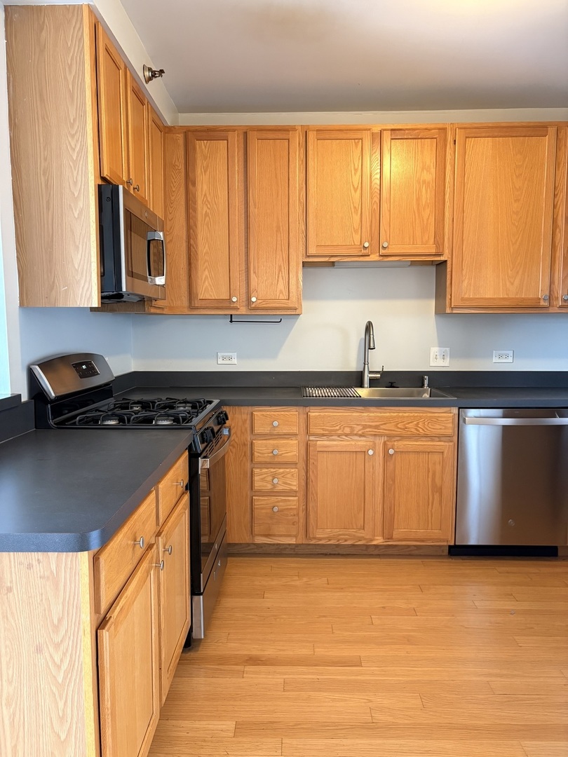 1111 S Wabash Avenue 909 Property Photo 10