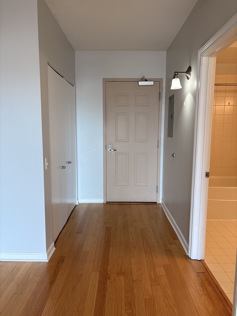 1111 S Wabash Avenue 909 Property Photo 23